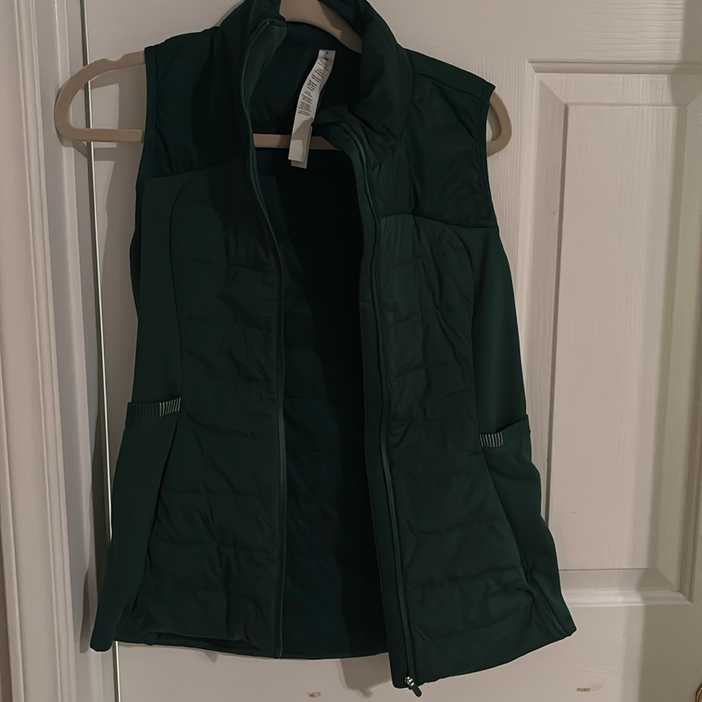 Gorgeous green Lululemon vest. Work maybe 1-2 times.